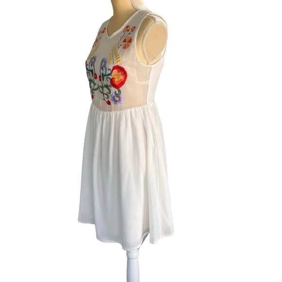 BAR III Women’s Sleeveless Floral Embroidered Mesh Bodice Dress Size: S - Picture 5 of 10